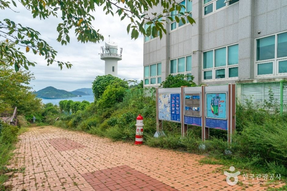 백야도 등대 모습 (한국관광공사 사진)