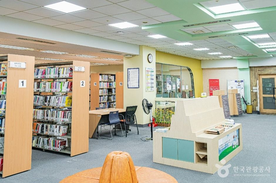 전북도청도서관 모습 (한국관광공사 사진)