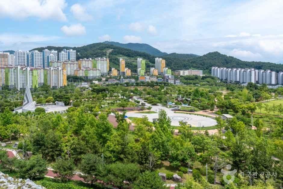 여수 이순신공원 모습 (한국관광공사 사진)