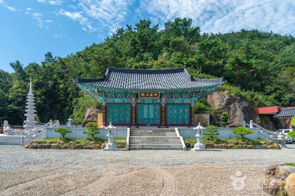 용월사 모습 (한국관광공사 사진)
