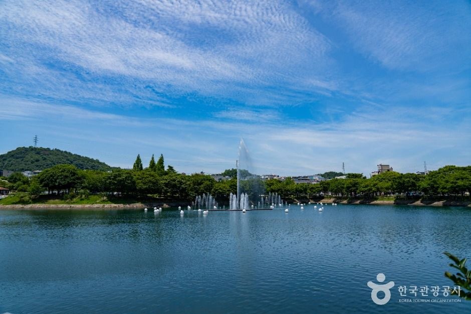 성산공원 모습 (한국관광공사 사진)